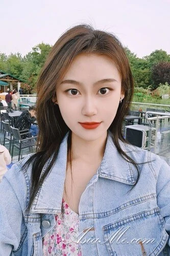 Erica Profile image 1